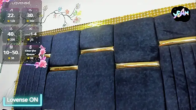 skaysanchez1 online show from November 26, 2025, 12:50 pm