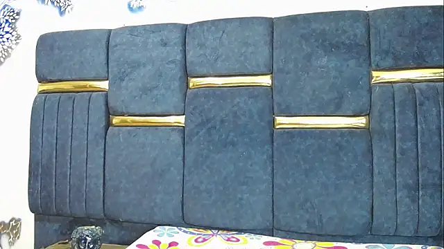 skaysanchez1 online show from April 7, 2026, 8:20 pm