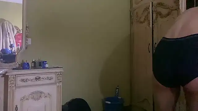 Snapshot of emylolo9 chatting on December 30, 2024, 10:55 pm emylolo9 online show from December 30, 2024, 10:55 pm