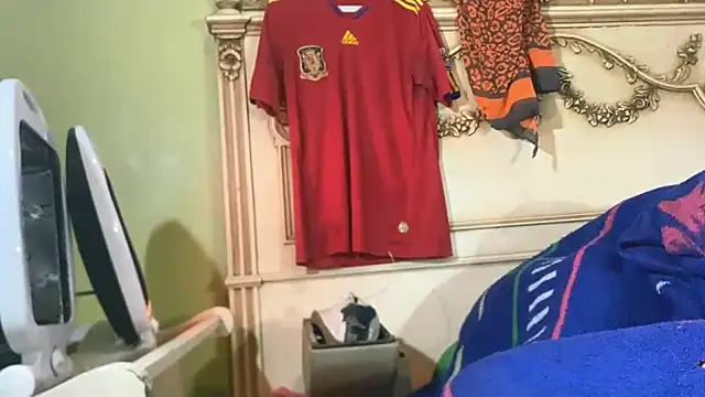 Snapshot of emylolo9 chatting on January 7, 2025, 5:01 am emylolo9 online show from January 7, 2025, 5:01 am