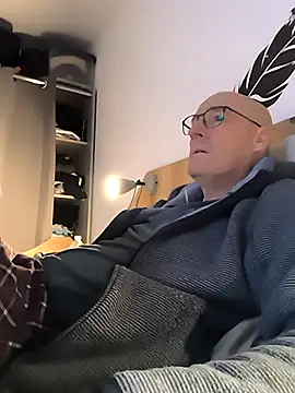 bogland33 online show from December 21, 2025, 8:38 pm