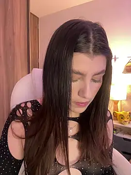 ARITOO  online show from May 11, 2026, 10:18 pm