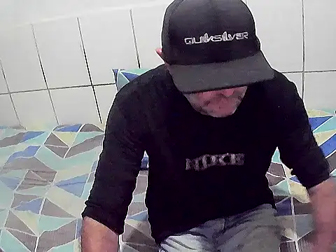 pierdona online show from November 17, 2025, 7:52 pm