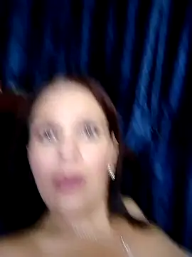 sthefania1710 online show from February 15, 2025, 1:16 pm