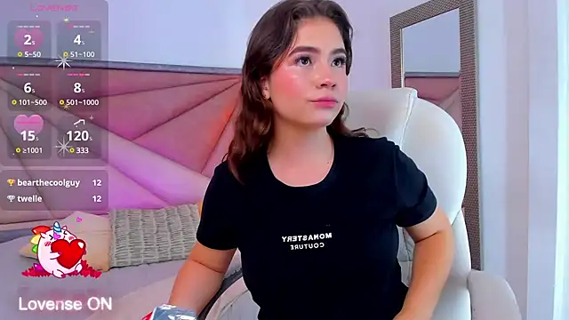 KarenPautt online show from December 14, 2024, 9:02 pm