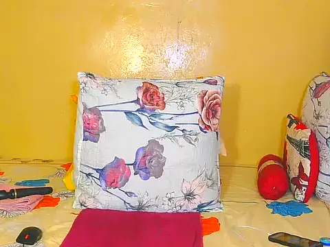 Snapshot of Down_to_earth_girl chatting on February 22, 2026, 12:12 am Down to earth girl online show from February 22, 2026, 12:12 am