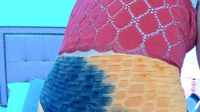 CarolinaGlamour online show from March 16, 2025, 7:06 pm