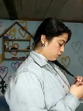 Elvishcassie  online show from March 12, 2025, 12:31 am