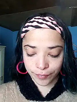 Snapshot of Elvishcassie_ chatting on November 27, 2025, 1:46 pm Elvishcassie online show from November 27, 2025, 1:46 pm