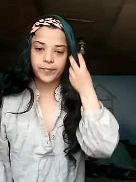 Snapshot of Elvishcassie_ chatting on January 15, 2026, 12:32 pm Elvishcassie online show from January 15, 2026, 12:32 pm