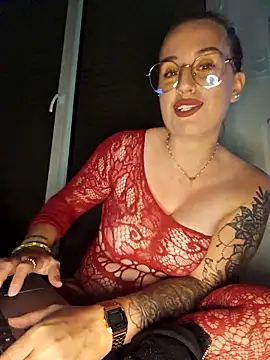 Snapshot of lindsay_33off chatting on October 22, 2025, 9:03 pm lindsay 33off online show from October 22, 2025, 9:03 pm