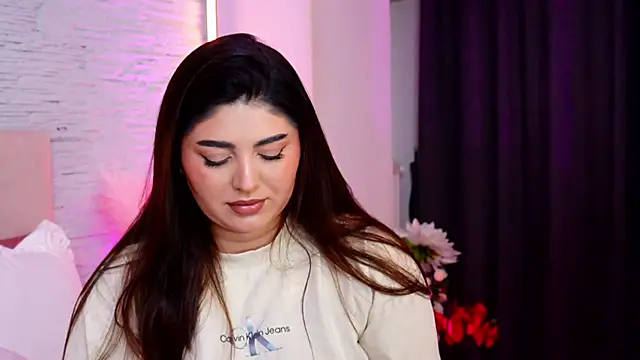 Snapshot of RachelSwaan chatting on February 13, 2026, 7:37 am RachelSwaan online show from February 13, 2026, 7:37 am