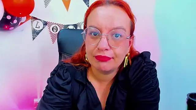 RoxieJackson online show from October 29, 2025, 4:42 pm