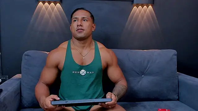 Snapshot of CallumMuscle chatting on January 26, 2025, 4:20 pm CallumMuscle online show from January 26, 2025, 4:20 pm