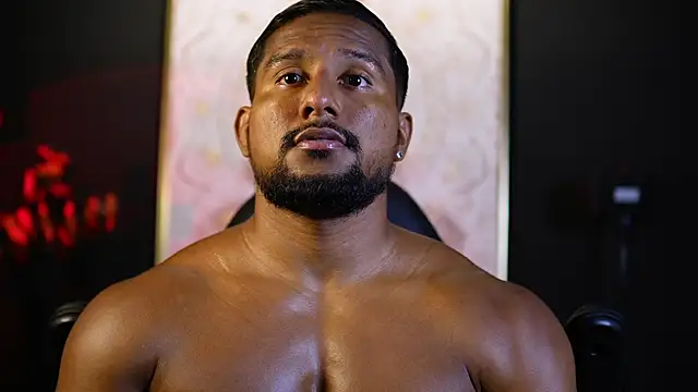 Snapshot of CallumMuscle chatting on October 22, 2025, 7:35 pm CallumMuscle online show from October 22, 2025, 7:35 pm