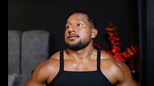 Snapshot of CallumMuscle chatting on November 21, 2025, 11:58 pm CallumMuscle online show from November 21, 2025, 11:58 pm