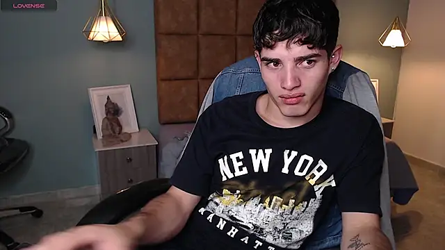 AlejooTwink online show from January 24, 2025, 12:31 am