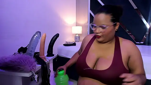 MhiaRey online show from January 25, 2025, 1:08 pm