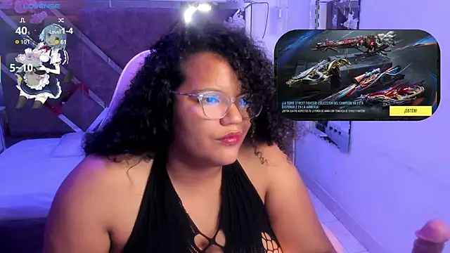 MhiaRey online show from December 18, 2025, 1:17 pm