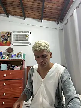 Leo bunny hot online show from October 19, 2025, 8:42 pm