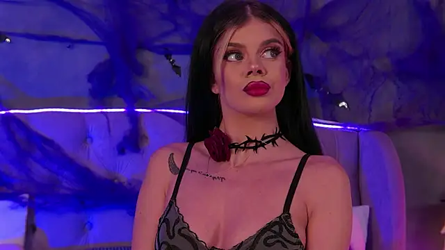 Snapshot of IvyRaven chatting on October 21, 2025, 5:46 pm IvyRaven online show from October 21, 2025, 5:46 pm