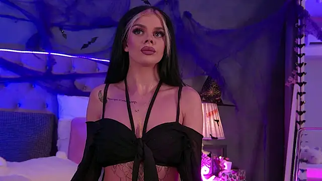 Snapshot of IvyRaven chatting on October 29, 2025, 6:42 pm IvyRaven online show from October 29, 2025, 6:42 pm