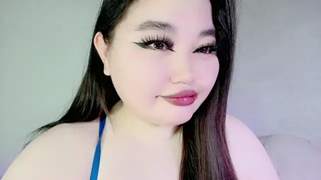 amina moonlightt online show from February 14, 2025, 2:07 am