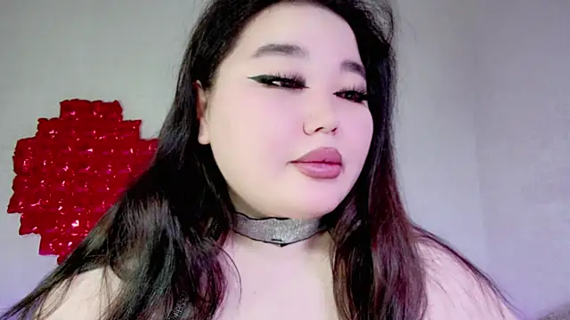 amina moonlightt online show from February 18, 2025, 3:21 am