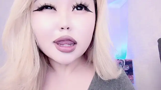 Snapshot of amelia_sunlight chatting on December 28, 2024, 11:37 pm amelia sunlight online show from December 28, 2024, 11:37 pm