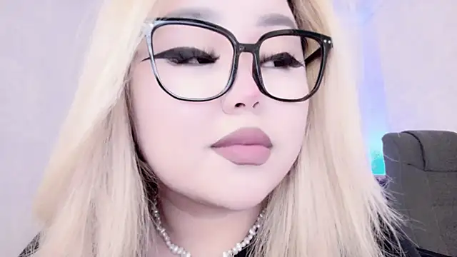 Snapshot of amelia_sunlight chatting on January 18, 2025, 10:49 pm amelia sunlight online show from January 18, 2025, 10:49 pm