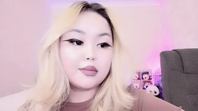 Snapshot of amelia_sunlight chatting on February 10, 2025, 12:30 am amelia sunlight online show from February 10, 2025, 12:30 am