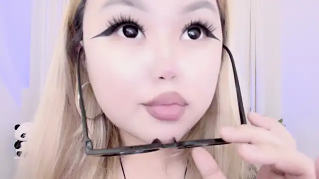 Snapshot of amelia_sunlight chatting on March 13, 2025, 2:27 am amelia sunlight online show from March 13, 2025, 2:27 am