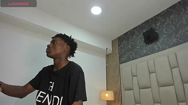 chimi88 online show from February 20, 2025, 11:20 am