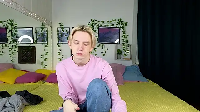 Ron Vils online show from February 7, 2025, 3:19 pm