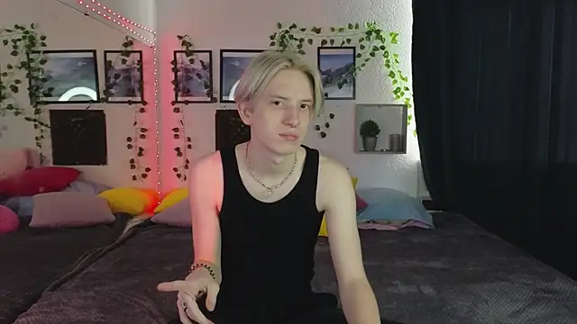 Ron Vils online show from March 15, 2025, 4:46 am