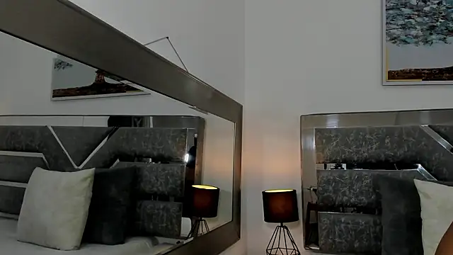 Slut Milf  online show from March 29, 2026, 1:22 pm