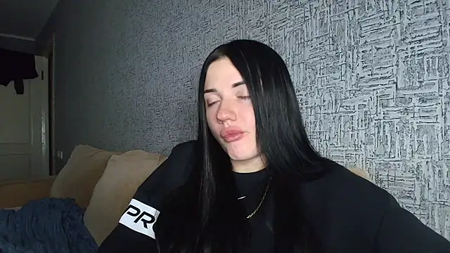 Snapshot of Liana_diva chatting on January 19, 2026, 2:32 pm Liana diva online show from January 19, 2026, 2:32 pm