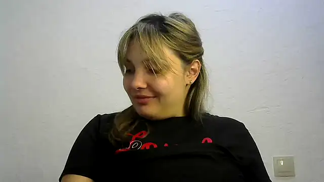 Snapshot of Iskor_ka chatting on December 18, 2024, 7:26 am Iskor ka online show from December 18, 2024, 7:26 am