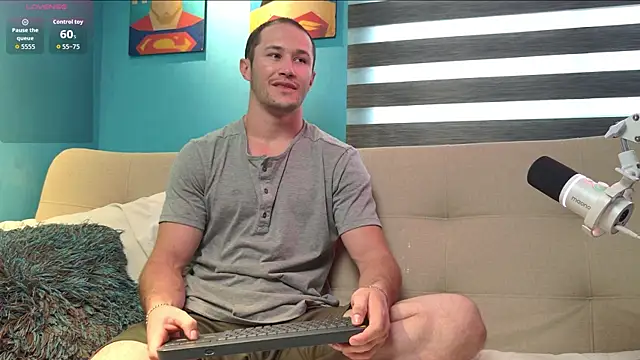 AxelFairchaild online show from October 19, 2025, 1:45 pm