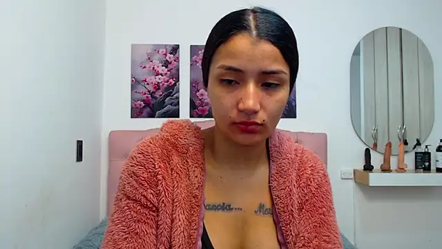 conni f00x online show from December 4, 2025, 12:47 pm