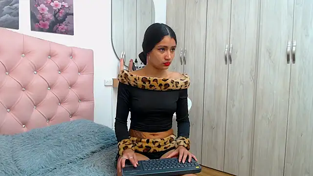 Snapshot of conni_f00x chatting on February 7, 2026, 12:42 pm conni f00x online show from February 7, 2026, 12:42 pm