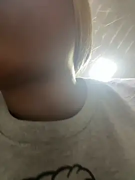 Snapshot of Lilybaudinx96 chatting on February 3, 2026, 1:05 pm Lilybaudinx96 online show from February 3, 2026, 1:05 pm