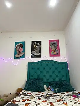 Lilybaudinx96 online show from May 30, 2026, 6:10 am