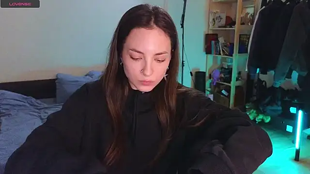 Space X Roxy  online show from March 3, 2025, 5:18 pm