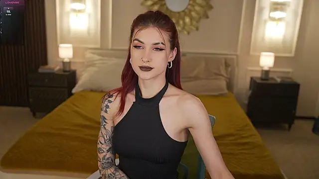 Snapshot of Magnetic_Mia_ chatting on March 26, 2026, 1:01 am Magnetic Mia online show from March 26, 2026, 1:01 am
