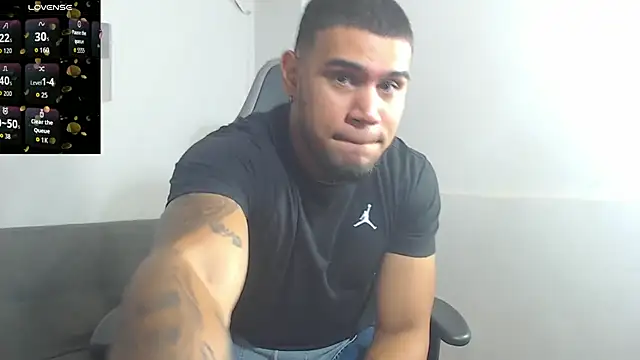 Aaron Hunter  online show from September 21, 2025, 10:39 am