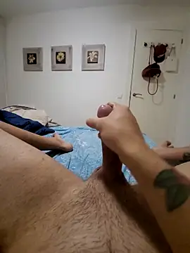 omarito100 online show from September 17, 2025, 11:17 pm