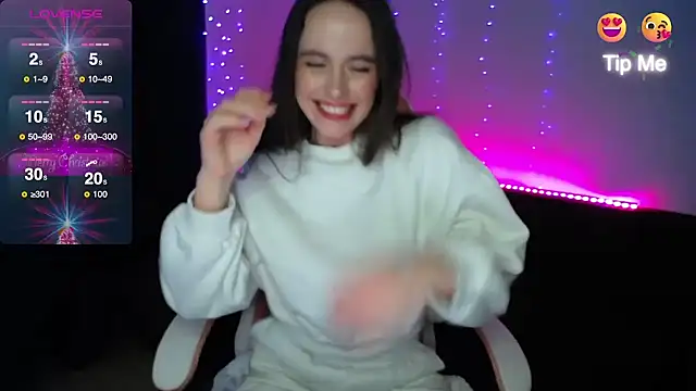 Snapshot of Emillias chatting on January 27, 2025, 2:24 pm Emillias online show from January 27, 2025, 2:24 pm