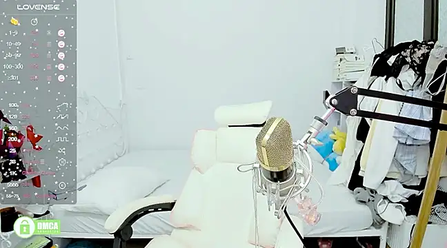 Snapshot of RassieRaph chatting on March 14, 2025, 5:57 pm RassieRaph online show from March 14, 2025, 5:57 pm