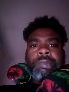 Snapshot of SLOWSTRO chatting on October 17, 2025, 12:19 pm SLOWSTRO online show from October 17, 2025, 12:19 pm